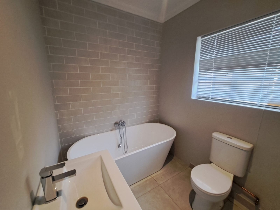 3 Bedroom Property for Sale in Boschdal North West